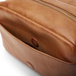 pia ries taske cross body cognac