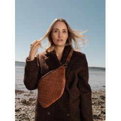 RE:DESIGNED taske Hoku bumbag - Walnut